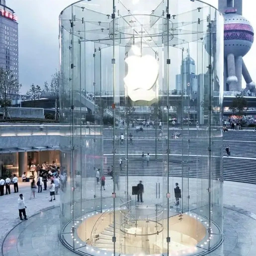 Kaljeno ukrivljeno steklo